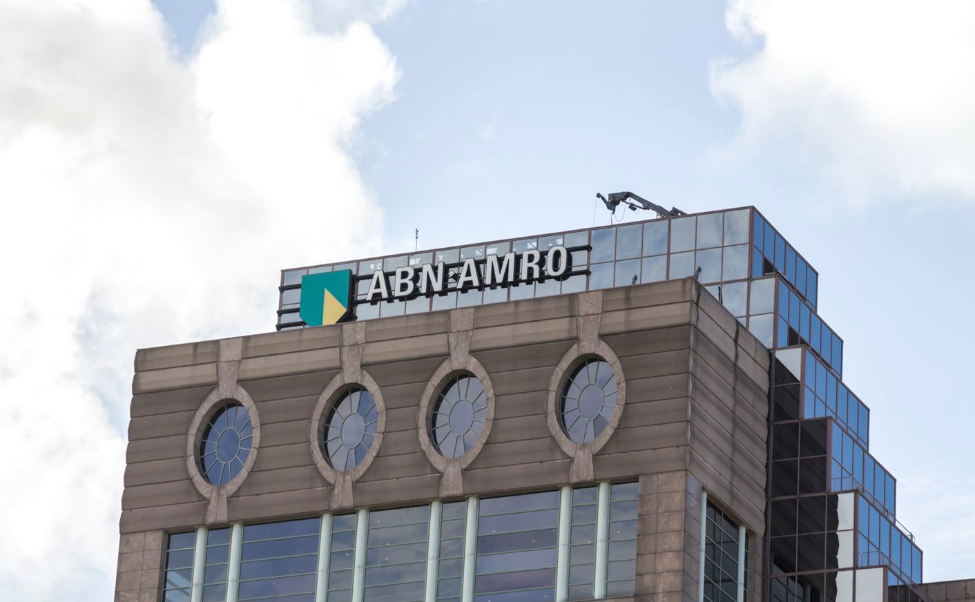 ABN Amro: drie keer vraag en antwoord over de eerste grote overname onder topman Swaak