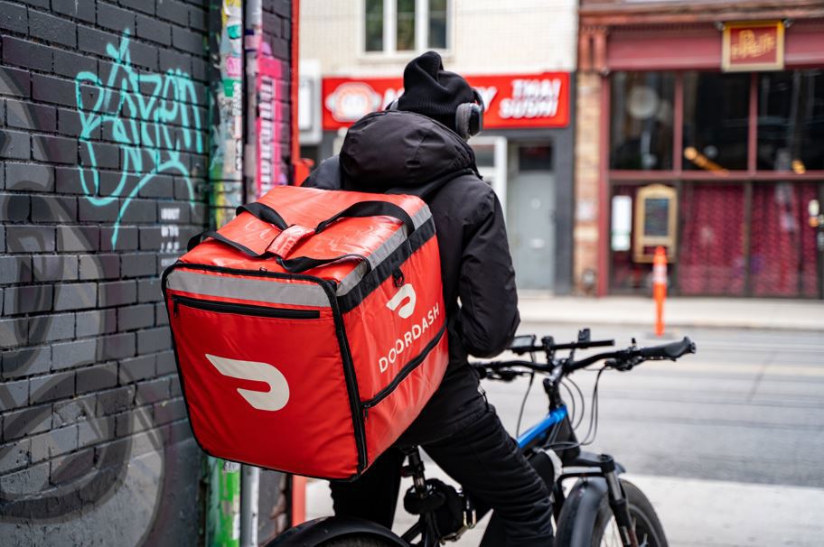 Als DoorDash nog iets wil in Europa, kan het JET niet laten lopen