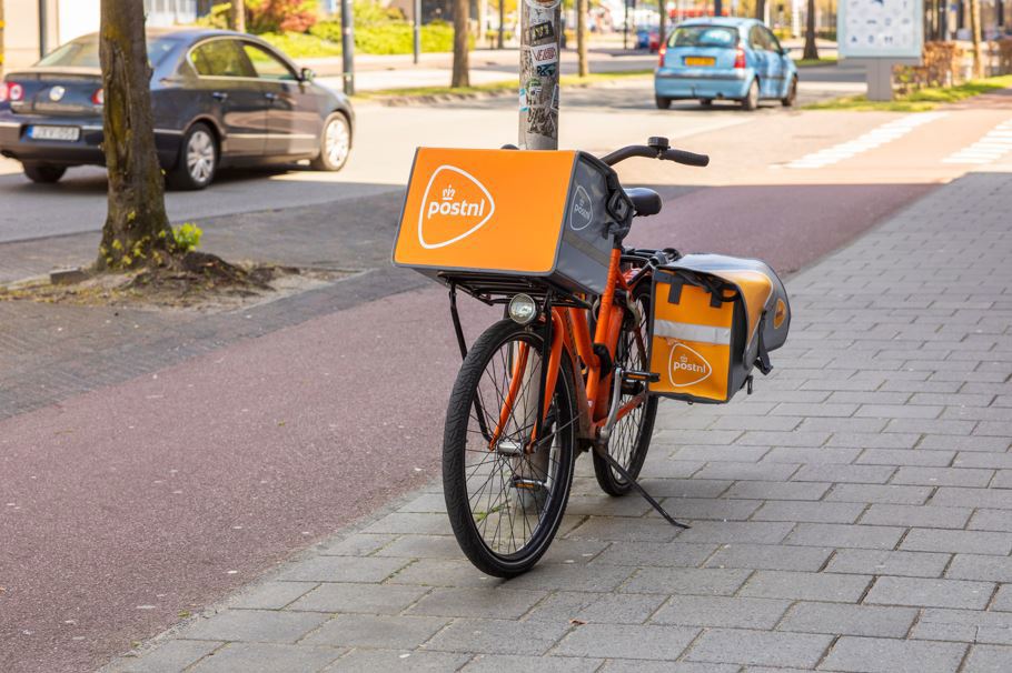 Teleurstellende jaarcijfers PostNL: zowel de pakket- als de postdivisie onder druk